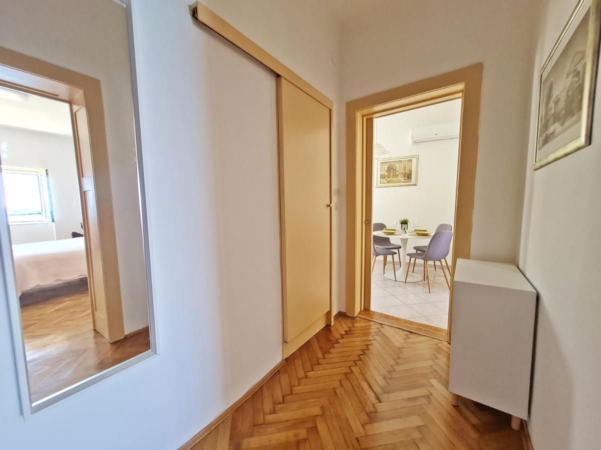 The View Apartment Сплит Екстериор снимка